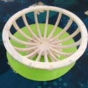 Corbeille en bois chantourné