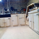 Cuisine façon meuble frigo et Billot de boucher