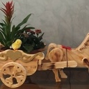 Calèche cheval support plante