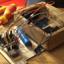 Petit tourne-disque connecté