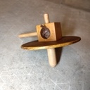 Toupie et système de lancement