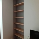 Etagères en alcôve avec "règle magique"