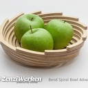 Bol dans un panneau de contreplaqué