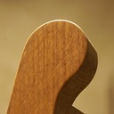 Une paire de chaises hautes