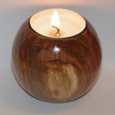 Une série de bougeoir