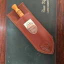 Je travaille beaucoup l'électrogravure/ à l'acide sur métal, pour personaliser les cadeaux