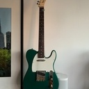 Et une Telecaster... une !