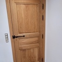 Portes traditionnelles en chêne avec loquet poucier