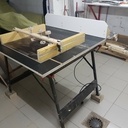 Une scie sous table