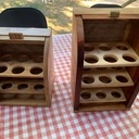 Des boîtes a œufs.