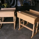 Pupitres d'écolier à l'ancienne