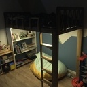 Lit d’enfant en hauteur