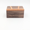 Boîte en noyer et if