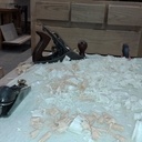 l'ajustage des tiroirs après collage de la caisse : il a neigé de l'érable !