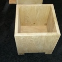 Table basse avec poufs