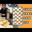 L'ingénieux gabarit courbe pour la scie sous table d'Izzy Swan