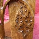 Étagère d'inspiration gothique