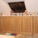 Lit escamotable avec portes en forme de vague