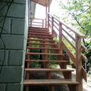 Construction d'un ensemble escalier, palier et auvent.