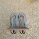 Décoration murale tong en bois