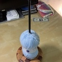 Dérouleur de pelotes de laine