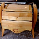 Commode revisitée avec pieds et tiroirs galbés