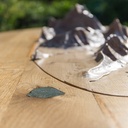 Le bois se souvient... Une table et son relief