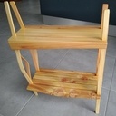 Une étagère pour flyers et cartes de visite