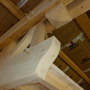 Mezzanine ou Étagère Géante ?