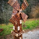 Moulin en bois brulé pour décoration