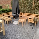 Amenagement d'une terasse, salon de jardin et table haute en robinier