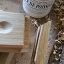 Boîte à dominos aux outils à main