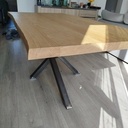 Table en chêne, bords "live edge"