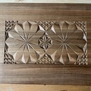 Boîte sculptée pour lettres de fiançailles