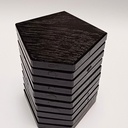 Sous-verres aimantés qui pavent le plan et récit d'un désastre