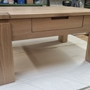 Table basse moderne en chêne