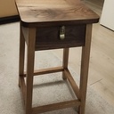 Tabouret et petit coffre