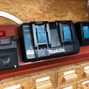 Station de recharge batteries électroportatif