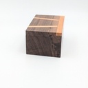 Boîte en noyer et if