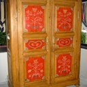 Restauration d'une armoir en sapin