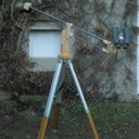 Monture parallélogramme pour jumelles pour la comète Neowise