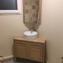 Encoignure de salle de bain en chêne massif