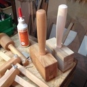 Maillets et trusquins en séries pour le plaisir d’offrir