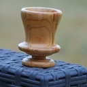 Coquetier de l'oiseau qui quitte le nid