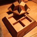 Boite à bijoux pyramide 4 faces