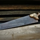 Nouvelle poignée de scie.