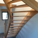 Escalier frêne 1/4 tournant débillardé