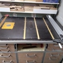 Banc de scie avec défonceuse sous table