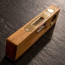 Ancien niveau à bulle