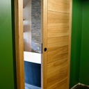 Enssemble de salle de bain avec c'est porte en chene massif.